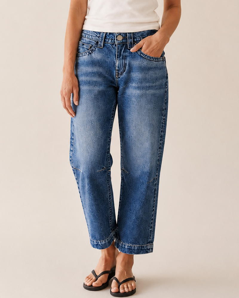 Seaming Detail Mid Waist Straight Leg Crop Jeans